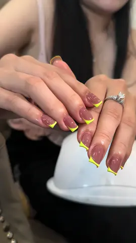 Nail thạch vẽ đầu móng#nails #xuhuongtiktok #naildesigns 