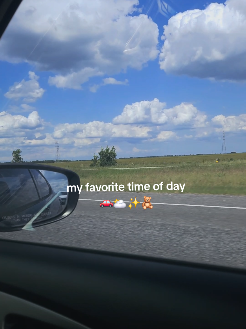 Love making memories on the road  . . . . #memories #dayinmylife #makingmemories #smallcreator 