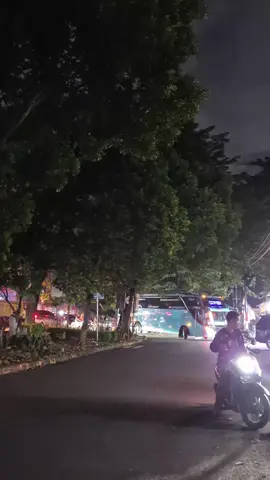 0811-260-945 | Yuk jalan jalan bareng piknik bus🔥🔥🔥 PIKNIK BUS Booking dan Reservasi Website: https://piknikbus.co.id/sewa-bus-pariwisata-jakarta/ Alamat: https://g.co/kgs/vHDU72U Telp / Wa: 0811 260 945 lg: Piknikbusofficial & Piknikbus Office and Garasi JI. Proklamasi No.115, Abadijaya, Kec. Sukmajaya, Kota Depok, Jawa Barat 16411 #piknikbus #promo #sewabuspariwisata #murahbanget #BUsMVanialndonesia #BusManiaCommunity #4u #foryou #fyp #nosafetynobasuri 