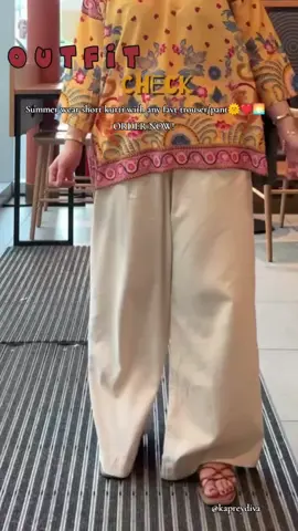 Trending kurti. . . . . . #trending #trend #fashion #tiktokviral #viralvideo #kurti #pakistanibrands #hijabi #insta #ordernow #khaadi #summerwear #sapphire #ethnic 