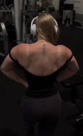 Little pump #gymmotivation #backmommy #fypageシ 