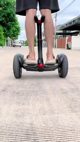 Hoverboard ไฟฟ้า สกูตเตอร์ 2 ล้อ เล่นง่าย ราคาโดน มีประกันศูนย์ไทย สนใจจิ้มตะกร้าเหลืองได้เลย #สกูตเตอร์#สกูตเตอร์ไฟฟ้า#hoverboard #รถไฟฟ้า #ของเล่น #สกู๊ตเตอร์ไฟฟ้า 