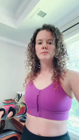 Are you tired of bras that don't fit right? I've tried all the big name brands, and nothing has ever worked. But then I saw this bra on TikTok Shop and thought, why not? Let me tell you, I'm so glad I gave it a shot. This is a game-change! It has the perfect amount of padding, no wires, and the fit is super adjustable! Check it out today!  #sportsbra #shefit 