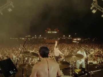 BIRDS (Live in France)