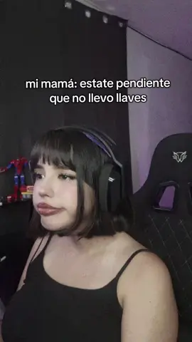 Pobre de mi gfa #humor #funny #fyp #stream #streamerpequeño #streamers #gamer #GamerGirl #videojuegos #twitch #juegos #envivo #gaming #mama 