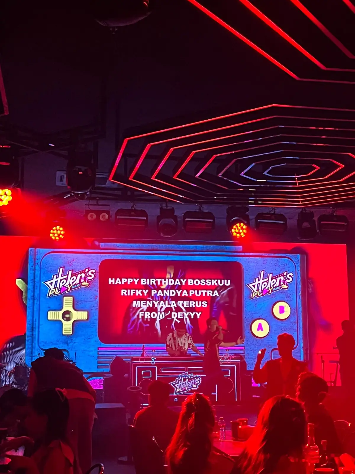 single era boros juga 😌#jambipride #helensnightmart 