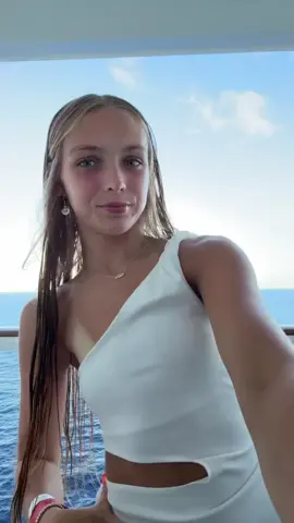 Take me back #cruise #draft #ocean #water #whitenights #party #dance #vacaytion #tanlines #seashells #letthelightin #famous #like #viral  #18  