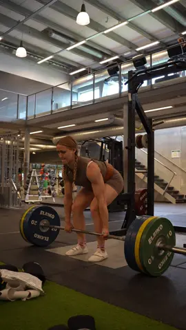 Sumo vs conventional deadlift??