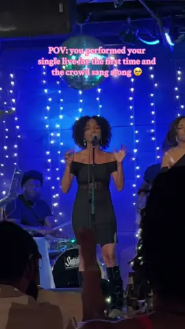 Such a crazy feeling 🥹🥹🥹🥹 #giveyoume #cecesimmons #independentartist 