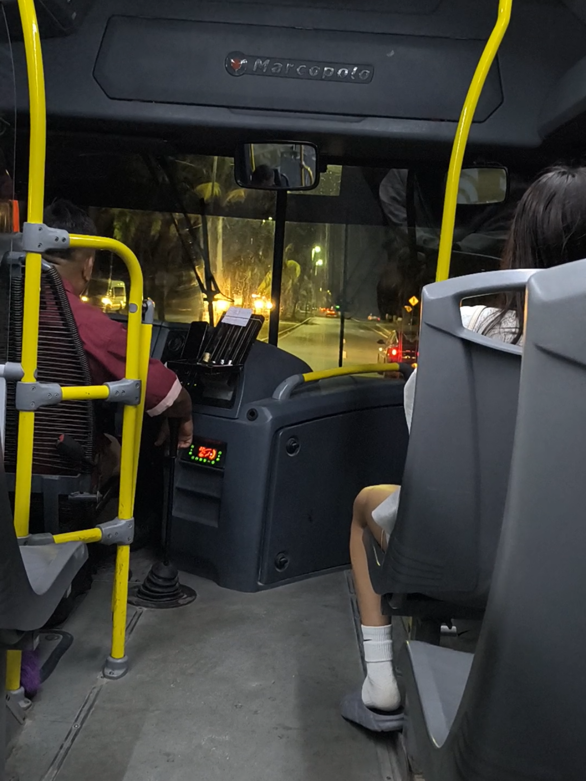 Rondando zona hotelera en el R1! #fyp  #cancun  #zonahoteleracancunmexico  #sea #autobus #nefsysmantenimiento  #viajecitosinolvidables🤗❤️😉  #trip  #esmame 