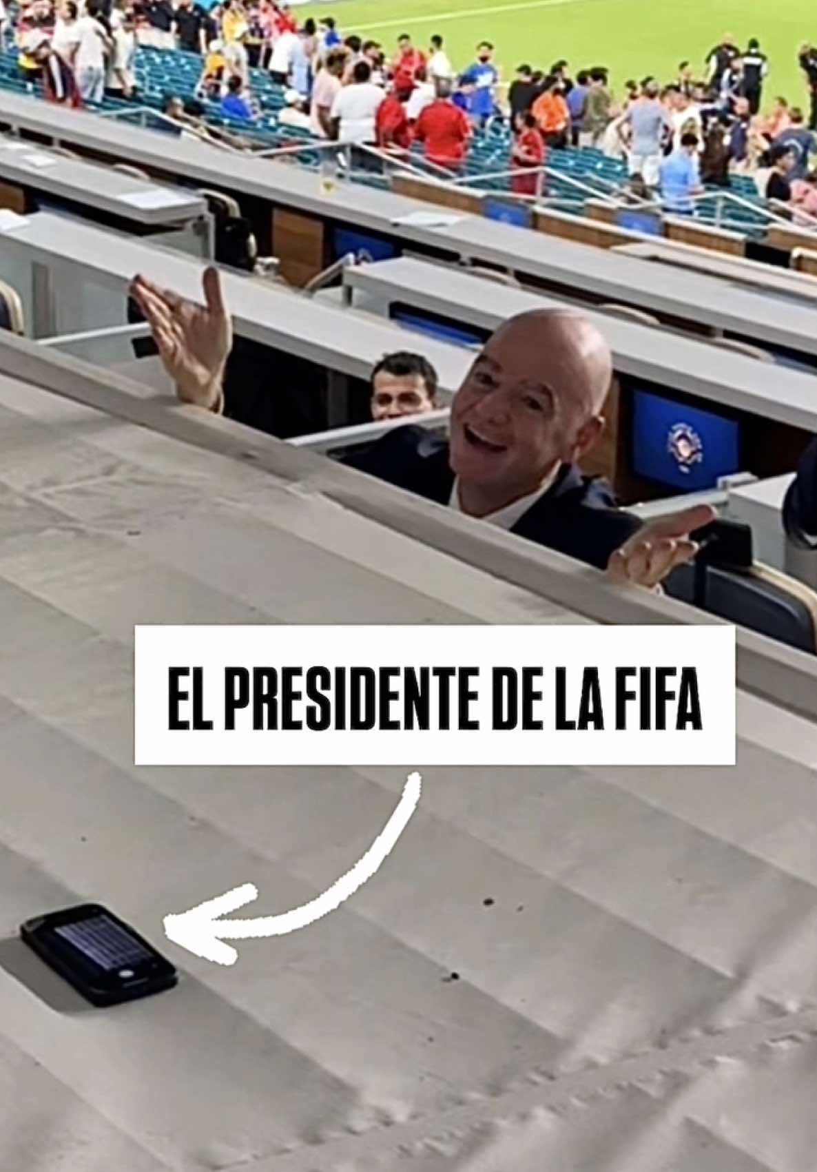 Misión: tomarnos una foto con el presidente de la FIFA 😅  #mundialdeclubes #challenge #heroesincapa #futbol #bocajuniors 