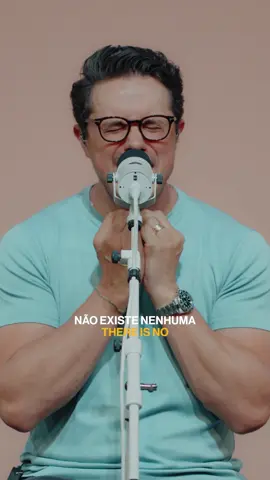Deus está moldando o seu destino!! Amém? Marca e envia pra quem você ama está mensagem! #deiveleonardo #jesus #deus #devocional 