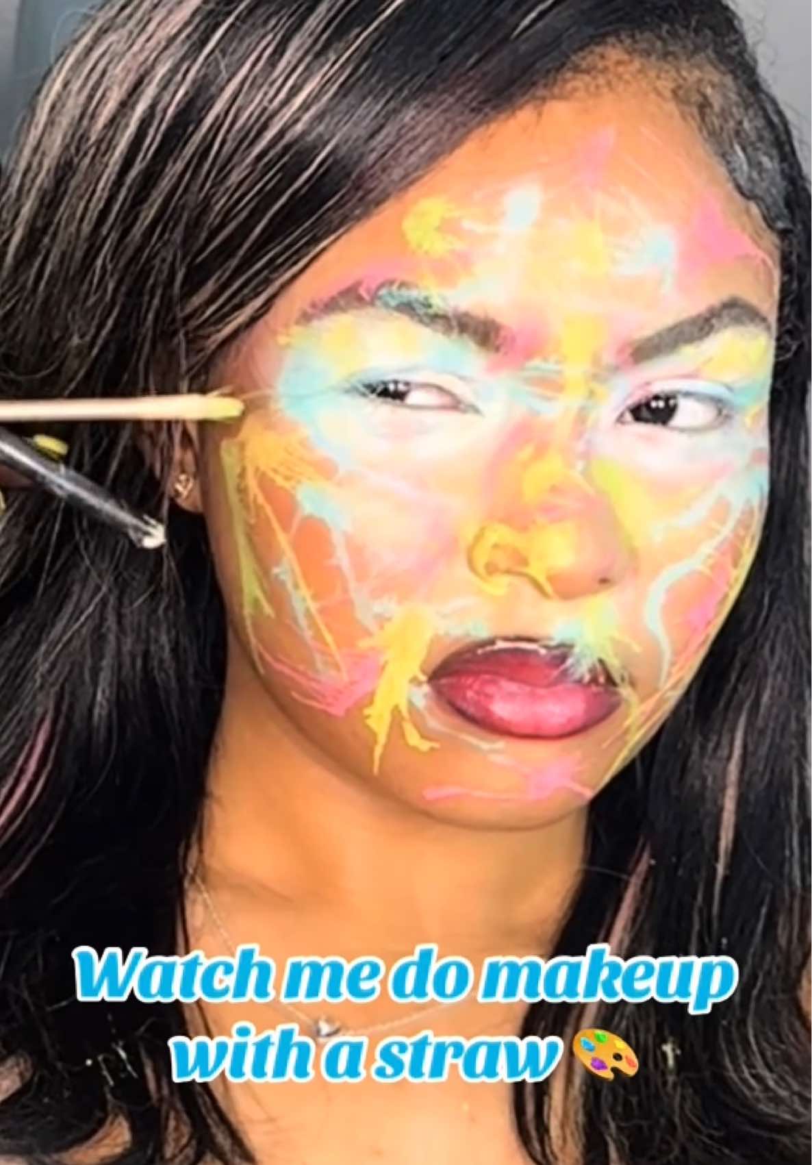 watch me do makeup with a straw 🎨👩🏽‍🎨 I used to make paintings like this when I was younger I thought why not try It on a face 👀 excuse the mean mug we was watching love island 😭 #CapCut #creative #creativemakeup #facepaint 
