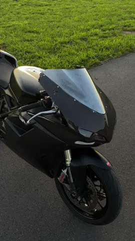 Stunning ✨ #motorcycle #helmet #bike #ducati #848evo #848 #viral #fyp #hjc #redbullracing 