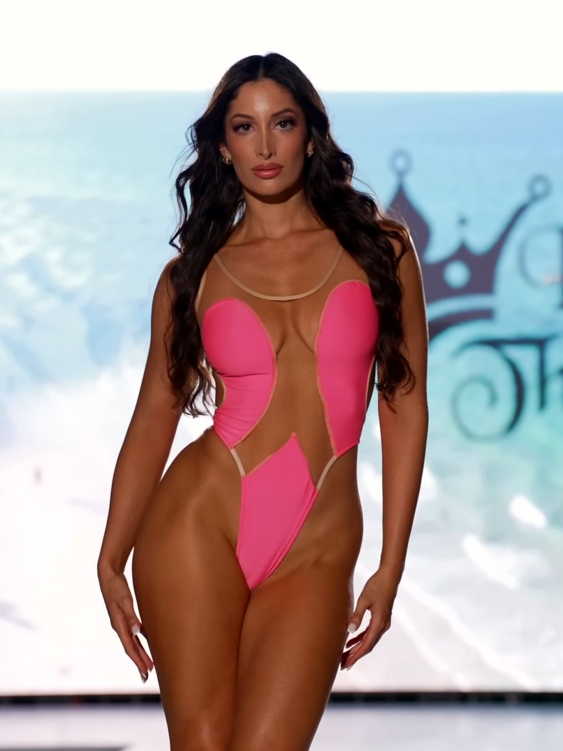 King Thong - Miami Swim Week 2024 [7/28] Credits: ig @paulina.barbar #catwalk #catwalk #OOTD #bikinistyle #fashionweek #bikinilover