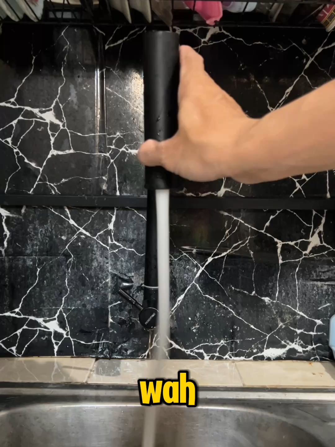 Kran air cuci piring 4 mode air murah ~ Rekomendasi kran air cuci piring aesthetic, mewah tapi murah. Kran air cuci piring stainless steel SUS 304 anti karat dan anti bau logam. Kran air angsa 4 mode yaitu mode air normal, shower, jet, dan air terjun. #kranaircucipiring #krancucipiring #rekomendasikranaircucipiring #rekomendasikrancucipiring #krancucipiringstainless #kransink #kranairsink #rekomendasikransink