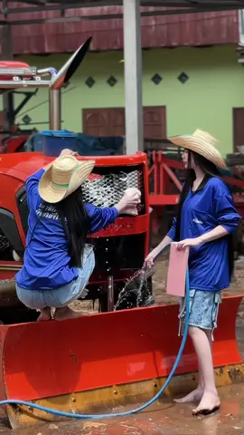 #เสื้อปุ๋ย #กางเกงคาร์โก้ #l5228🚜 #เวทน้ําเงิน💙 #บุรีรัมย์หวานเจี้ยบ🥰💖 #25y🧡 #รถไถซิ่ง🚜 @นะแนน 🤍 