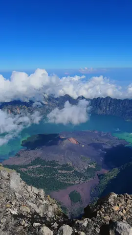 bareng kamu kapan ?  #rinjanivolcano #indonesia #lombok #rinjanimountain