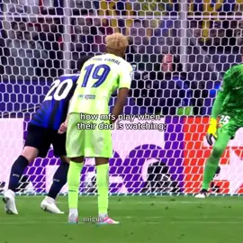 they start dribling like 2012 messi 😭 | #lamineyamal #barcelona #skills #dribbling #fyp #viral #edit 