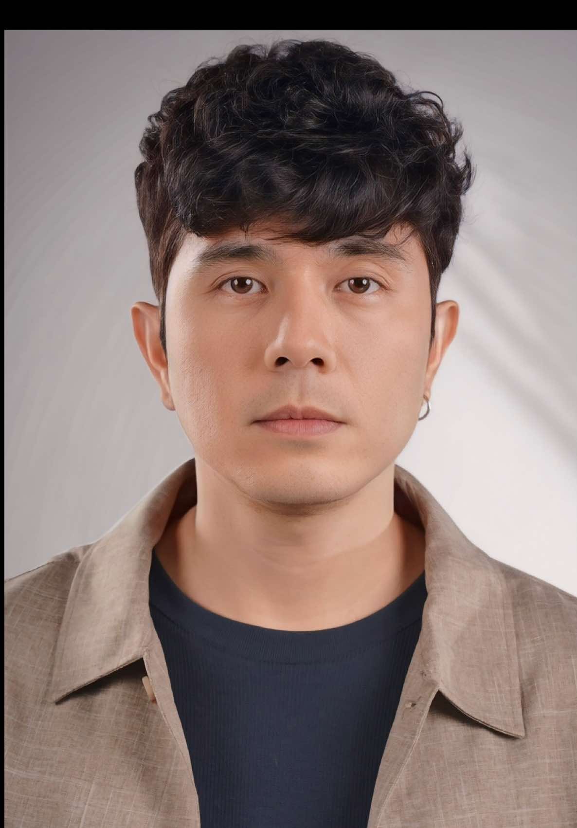 Visual upgrade? No, Vincent’s visual OVERLOAD! 🫢😍 #PauloAvelino #TheAlibi