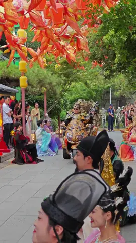 皇帝新装备来了 #古装 #中国 #xian #china #西安 