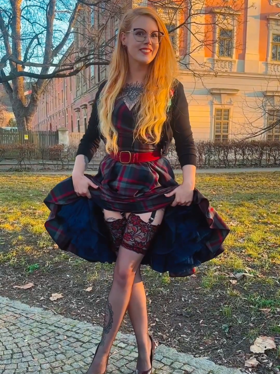 sometimes Monday just needs a pretty outfit and a deep breath ❤️ . #pinupgirl #vintagestyle #geekygirl #rockabilly #rockabillygirl #retro 
