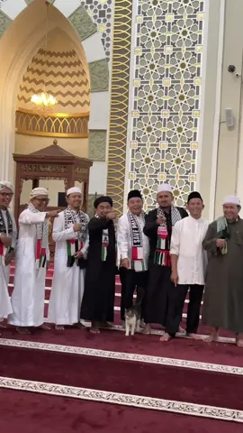 Dari #TasikUsik rasa di dada, tiap bom yang jatuh luka terasa. Kami tak diam saat mereka disiksa, suara kami untuk Palestina merdeka 🍉#belapalestina🇵🇸 #PKSbersama🇵🇸