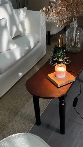 1000000/10 im in love✨💚 So pretty and make my room smells soo good #promomakanliburan #candleaddict #candlewarmer #candlewarmerlamp #candlelover #roomdecor #girlythings #girlytok #girlyaesthetic #girlygirlaesthetic #homefinds #tiktokshop #aesthetic #girlythings 