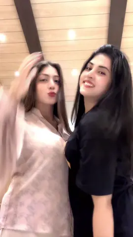 Pri nh dance😶@Monia khan 🫶🏻#foryoupage #fyp #fypage #unfrezzmyaccount #foryour #fypシ゚ #fypツ #fypp #foryou #view #fryou @TikTok #views 