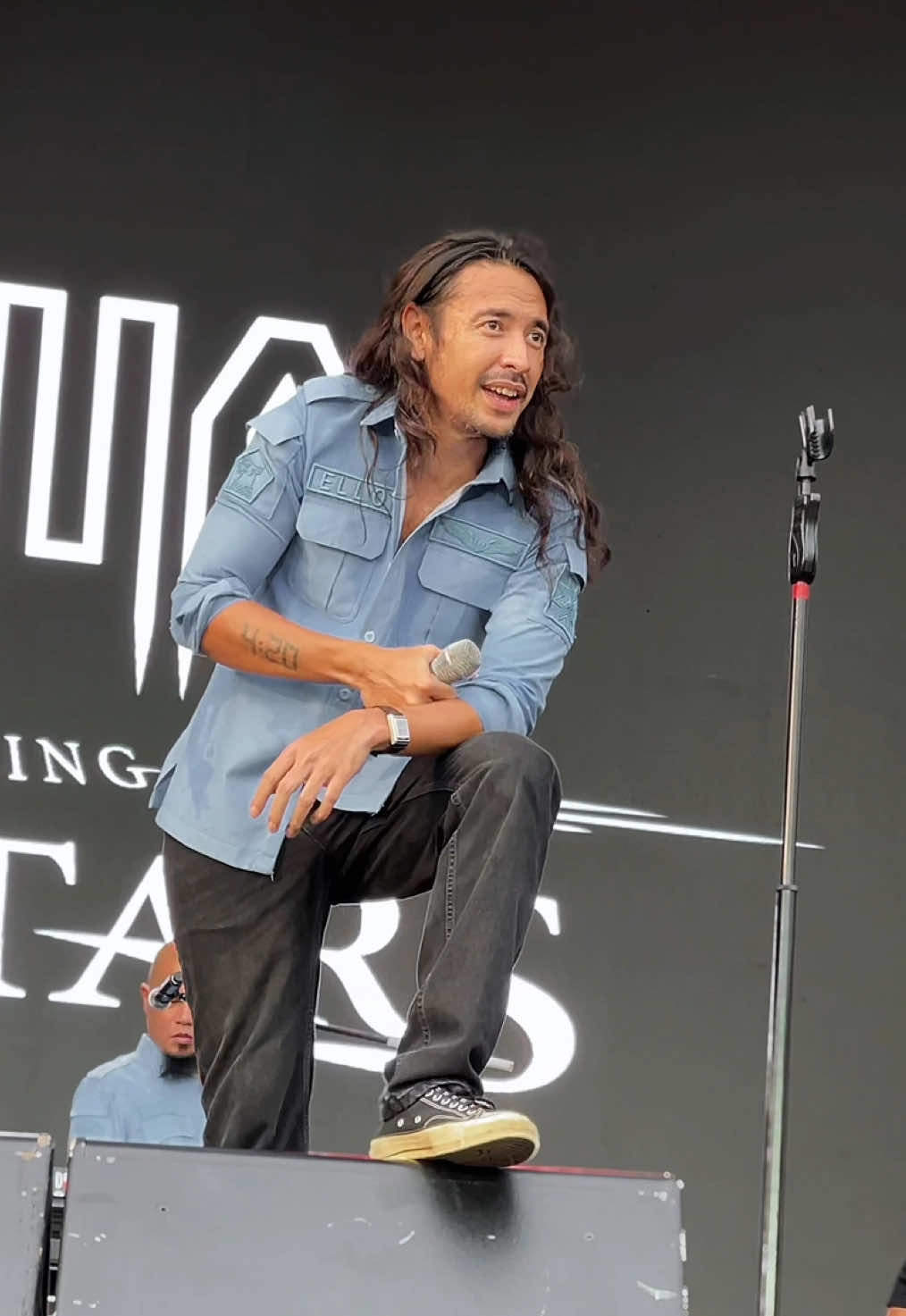 Panggung “DEWI” emang secandu ini🤏🏻🫠 @Dewa19 @Marcello Tahitoe  #dewa19 #dewa19allstars #fancam #stageperformance #tiktoktainment #jakartaeprix2025 #dewa19band #marcellotahitoe #musikindonesiadispotify 