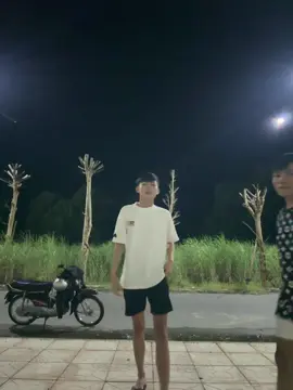 nhạc thái ko bao giờ hết hot#vanhau #trending #trennhay #viral 