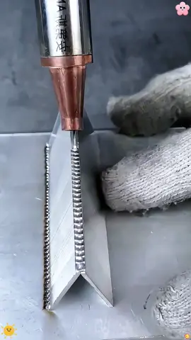 auto#เทคโนโลยีการเชื่อม #เครื่องเชื่อมเลเซอร์มือถือ #ช่างเชื่อม #welding #อลูมิเนียมอัลลอยด์ #stainlesssteel #b2b #hashtag #factory #aluminum #โลหะ #1500wlaserwelding #iron 