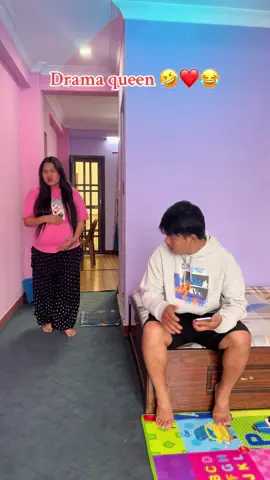 😜🤣 #husbandwifecomedy #comedyvideo #funny #husbandwife #pregnancyjourney #foryoupage #nepalitiktok 