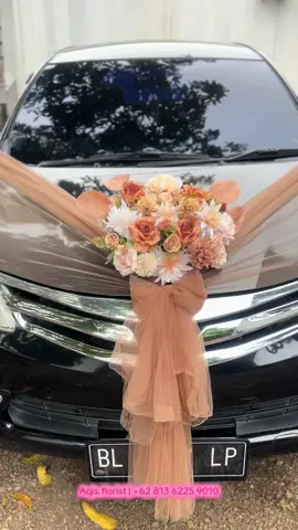 Ayo buruan boking.. Buat mertua salfok sama mobil pengantinnya🤪😍🥰 Bermacam tema warna & model bunga ——— Dekor mobil pengantin Aqis florist,Pilihan tepat Untuk hari istimewa anda🥳 ———————————————————————— Temukan Koleksi dekor mobil pengantin kami di 📍Alamat: Jl. Teuku Iskandar, Meunasah Intan, Kec. Krueng Barona Jaya, Kota Banda Aceh, Aceh ———————————————————————— Request color free♥️ Free Delivery 🛵 —————————————— Order immediately 🤳 📞:+62 81397010248 Instagram|Tiktok|youtube Aqis.florist #dekormobilpengantinaceh #hiasmobilaceh #darabaroe  #dekorkece #lintobaroe #flowerboxaceh #flowersboxacehbesar #papanakrilikacehbesar #papanbungaacehbesar #flowerboxmurah #flowerboxbandaaceh #aqisflorist #aqisflorist2