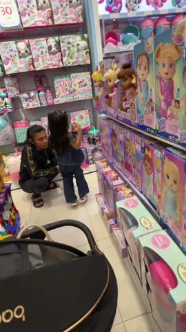 Bingung deh kok bisa se trauma itu sama poni kecil