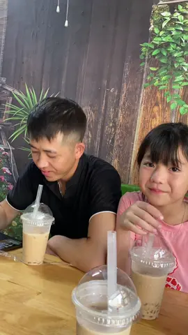 Mẹ ghen tỵ rồi đó nha. Biết là uống tà tữa k tốt nhưng thôi 1 năm cũng uống có 2-3 lần thôi à😁😊😊#thaotueman #Hagiang #xuhuong 