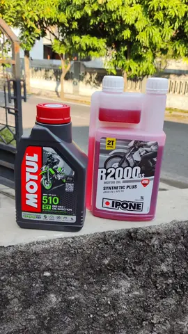 Bundling oli samping Motul 510 + Ipone R2000 #olisamping #olisamping2tak #olisampingmurah #olisampingmotul510 #tiktokcod #iponer2000rs #iponer2000 #olisampingipone2tak #olisampingipone #olisampingmurah #tiktokshop #olimotul510 #tiktokviral #tiktokshopindonesia 