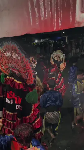 warninggg #barongankediri #pasukanmekarbudoyo #fyp #budayaindonesia #jawapride #solahbarongan #kediri24jam #jaranankediri #budoyojawi #jarananindonesia #fypage #kediripride #kediripride 