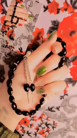 يكول ابوي لاتصيرين ذهب حتى تلبسج النسوان صيري فضه حتى تكشخ بيج الزلم🫰😌✨