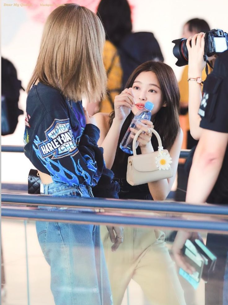 Happy JenLisa Day 06.23.25 🥹🫶 #blackpinkofficial #blackpink #blackpinkinyourarea #lisa #jenlisa #jennie #jenlisa_story #jenlisaisreal #jenlisaforever #jenlisarealcouple #jenlisashipper #fyppppppppppppppppppppppp #foryou #foryoupage