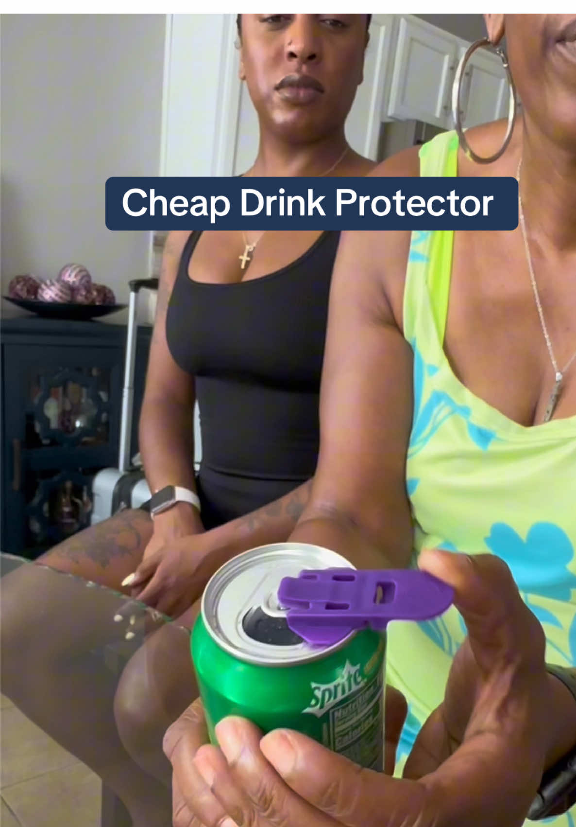 Keep your drink safe while you’re out—the Can Tab opener seals it up so no one can mess with it! #canopener #canopenerhack #drinkopener #summervibes #TTSTasteMakers #Summer  #summervibes #tiktokshopsummerturnup #tiktokmademebuyit #dealsforyoudays