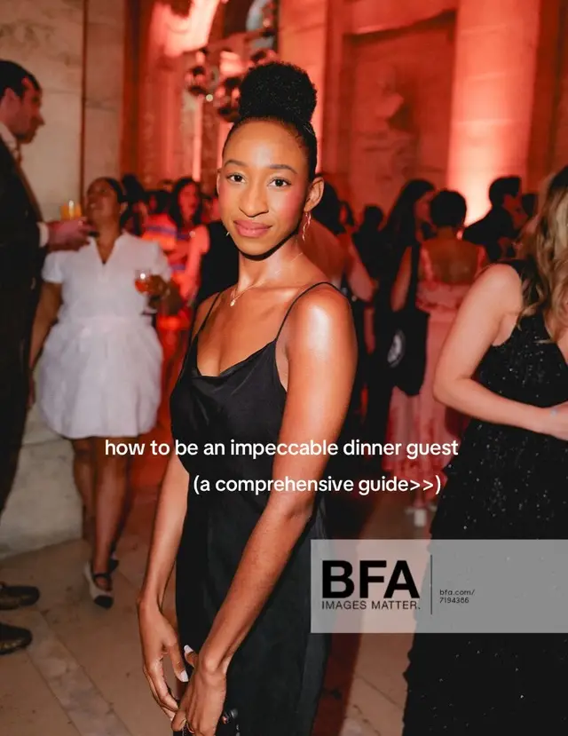 the art of smoozing from a reformed shy girl. These tips work for dinner, cocktails, and any other kind of get together. Socializing can open so many doors for you - you’re doing yourself a disservice if you skip out on the chit chat. #ettiquette #confidence #blackgirls #networkingtips #howtobeconfident 