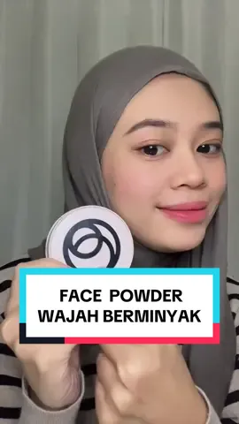Bedak untuk kulit berminyak. Andalanku dari @oriflameidofficial  . . #bedakpadat #wajahberminyak #oilyskintips #oilyskinmakeup #oncolouroriflame #oncolour #facepowder #fyp 