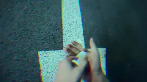 “唯一能见到她的方式 你却说是臆想症”#迈巴赫 