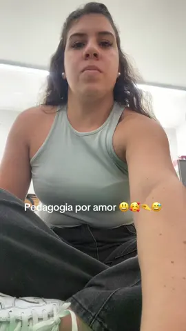 a prof 100% desconfortável 