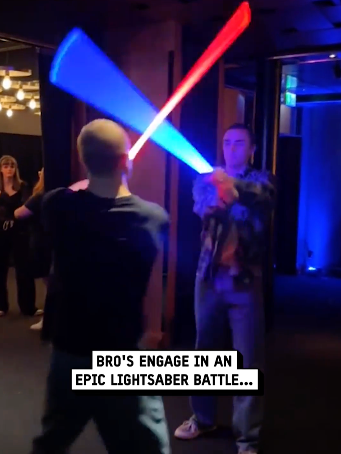 The force is strong with these two!! 😲 🎥: @albintingwall  #UNILAD #epic #friendships #starwarstiktok #lightsabers