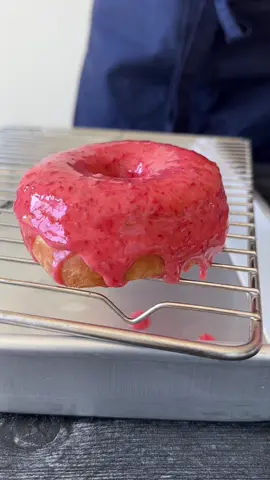 POV: You pick strawberries and suddenly you’re making the best donuts of your life 👩‍🍳✨ I made potato donut recipe from  my website( link in bio) For glaze:  250g fresh strawberries  650g powdered sugar #strawberry #donuts #fresh #sugar #baker #bakery #BakeWithMe #sourdough #explorepage #creator #delicious #breakfast 