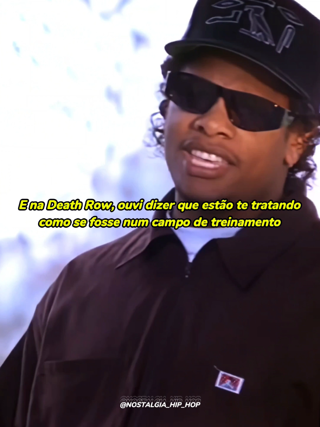 Eazy- E - Real Muthaphuckkin G's (1993) | Real Muthaphuckkin G's é uma canção de 1993 do rapper da costa oeste Eazy-E do seu álbum It's On (Dr. Dre) 187um Killa. É um diss dirigido para o ex-colega de grupo N.W.A.. Dr. Dre e seu parceiro Snoop Dogg. Alcançou a posição No. 42 na parada 100 Billboard Hot americana, tornando-se o maior sucesso de Eazy-E como artista principal. Nostálgico né? CURTA e COMENTE 👍🏿 #eazye #hiphop #legenda #90smusic #90s #oldschoolhiphop #compton 