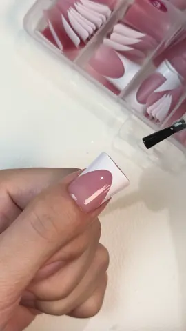 Salon quality press on at home 🥰💕 Free shipping included !!#pressonnails #frenchducktips #frenchnails #frenchtipnails #ducknails #duckpressonnails #shortducknails #frenchtipnails #summersale #tiktokmademebuyit xx