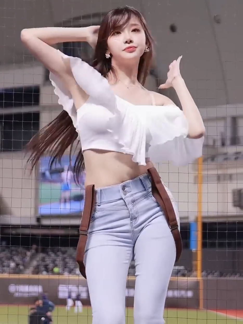 #leejueun #kiatigers #guardians #gojason #sony #fubonangels #yt 中場舞表演